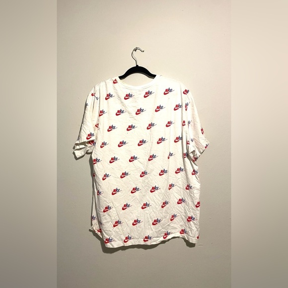 Nike Shirt Size XXL white all over print short sleeve pullover - Picture 6 of 8
